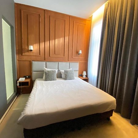 Hotel Esperance Brussel Bagian luar foto