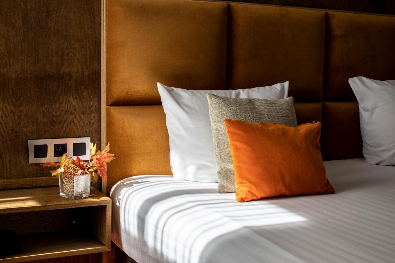 Hotel Esperance Brussel Bagian luar foto