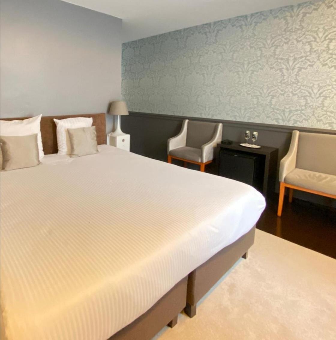 Hotel Esperance Brussel Bagian luar foto