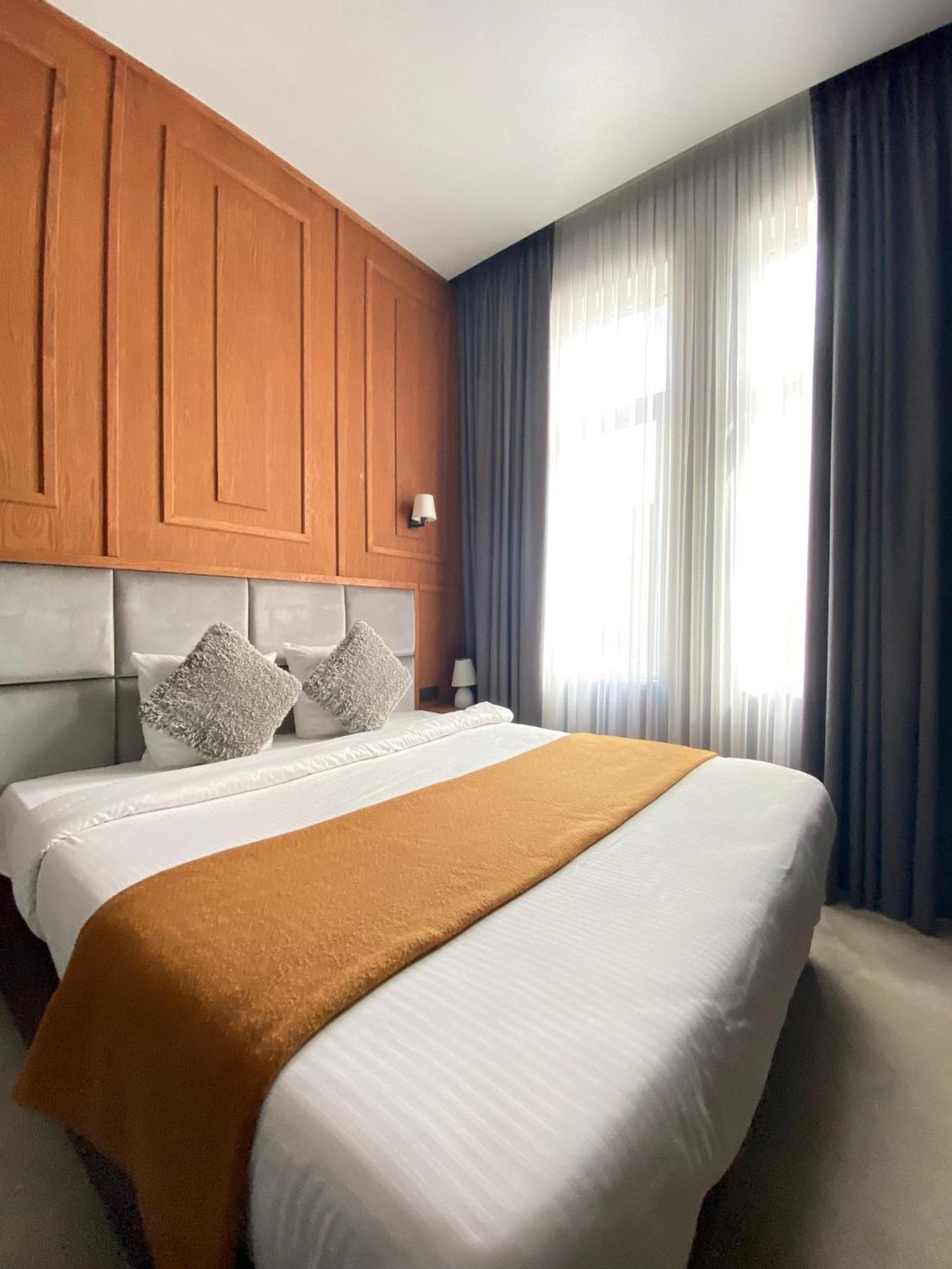 Hotel Esperance Brussel Bagian luar foto