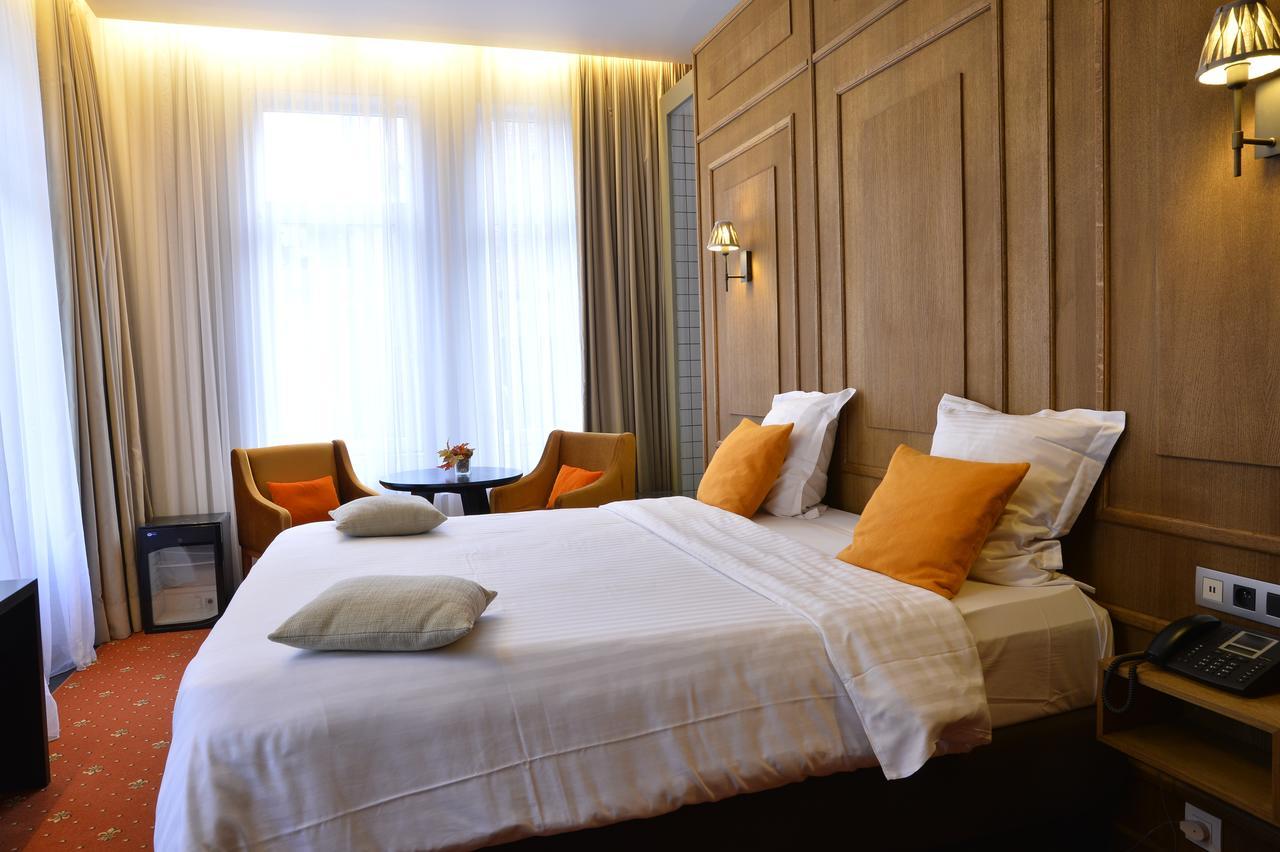 Hotel Esperance Brussel Bagian luar foto