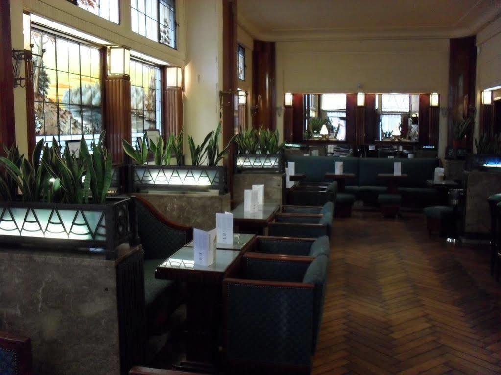 Hotel Esperance Brussel Bagian luar foto