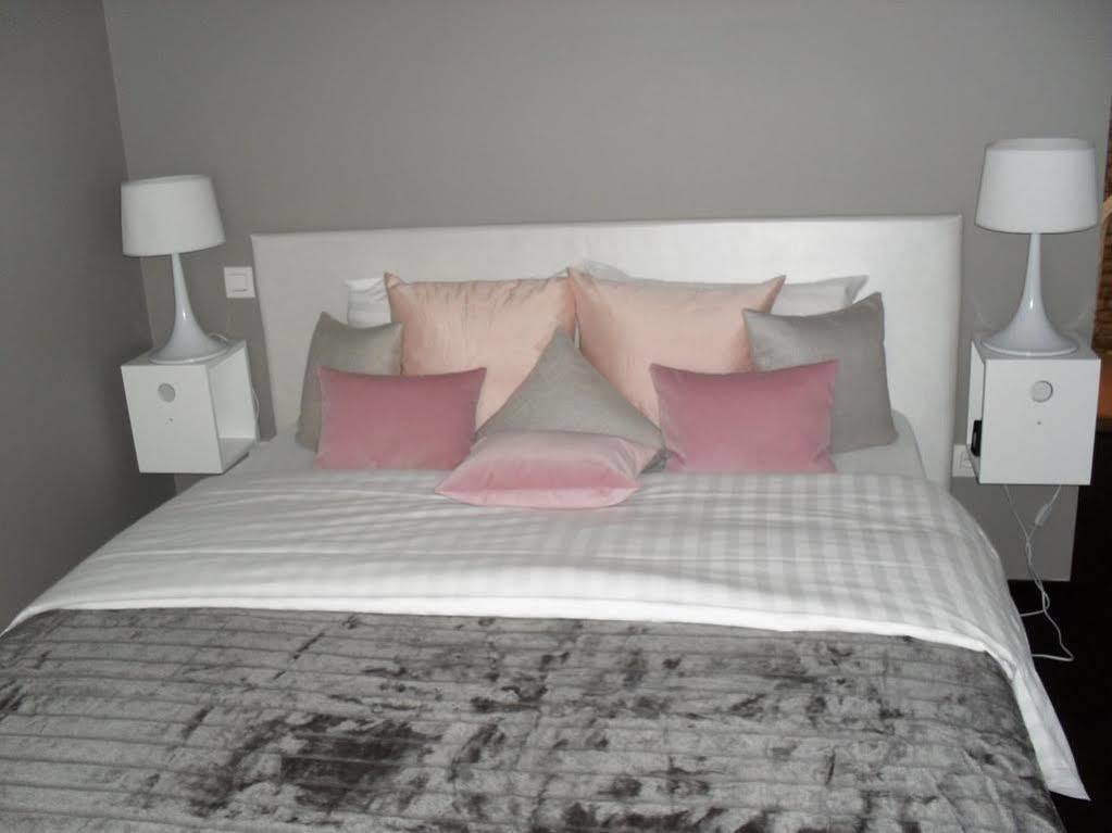 Hotel Esperance Brussel Bagian luar foto