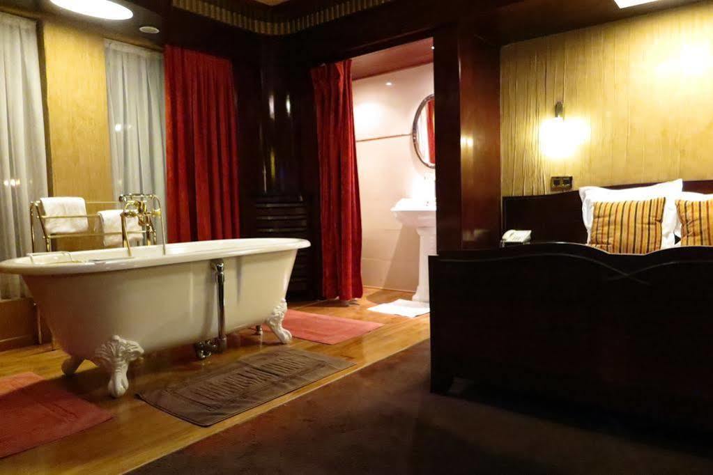 Hotel Esperance Brussel Bagian luar foto