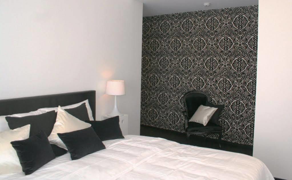 Hotel Esperance Brussel Bagian luar foto